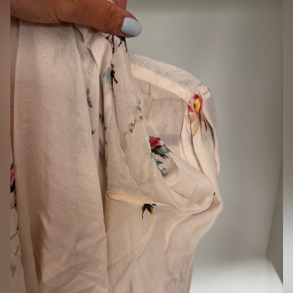 JOIE Elzie 100% Silk Button-Up Blouse In Floral Print - Picture 4 of 6